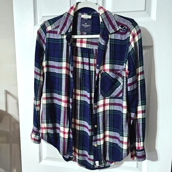 AEO Boyfriend Fit Button Down Flannel - Size SP - Picture 7 of 10